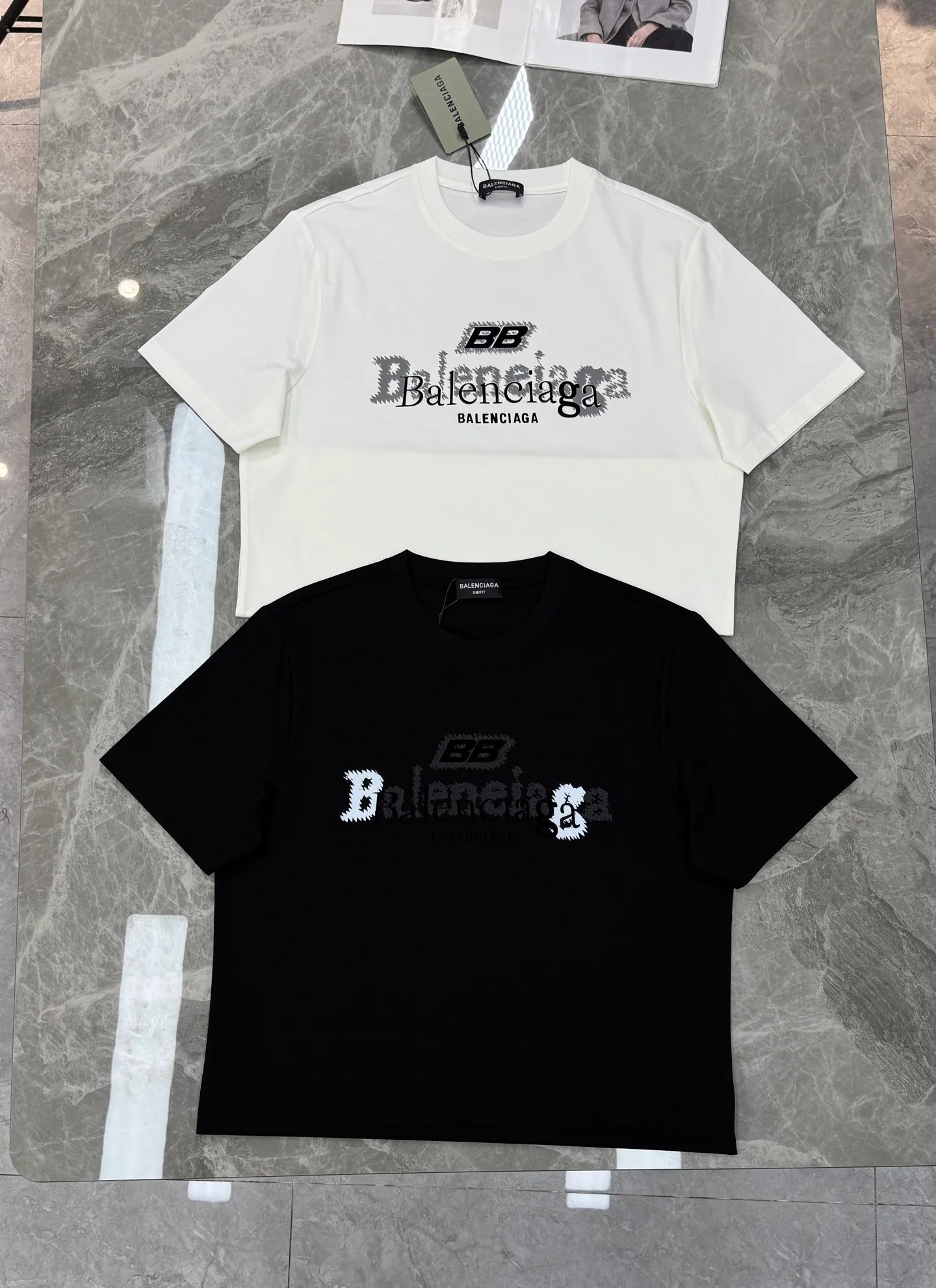 ⚜️Balenciaga New Arrival T ❤️ 190g ， . Breathable， ！ “BB” ， ， ✨ ！ ：Black.White.Sizes：M-3XL ！（S 4XL ）175/145 XL